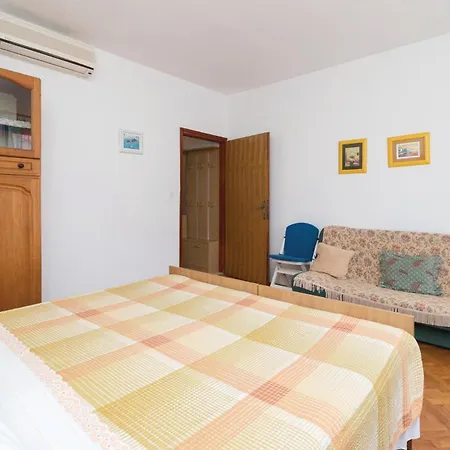 Apartment In With Wifi Zadar